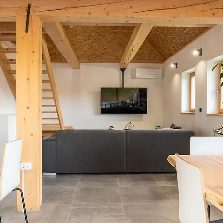 Evergreen Haven - Terrace & Bbq Appartement Kostel