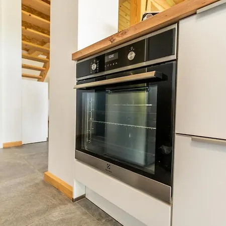 Evergreen Haven - Terrace & Bbq Apartment