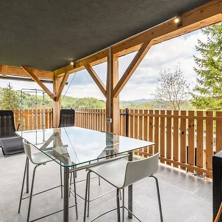 Evergreen Haven - Terrace & Bbq Apartment Kostel