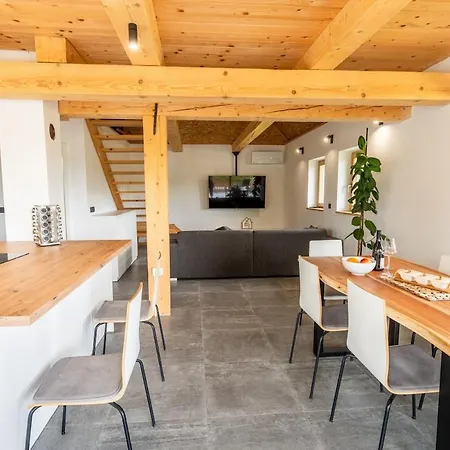 Evergreen Haven - Terrace & Bbq Apartman *